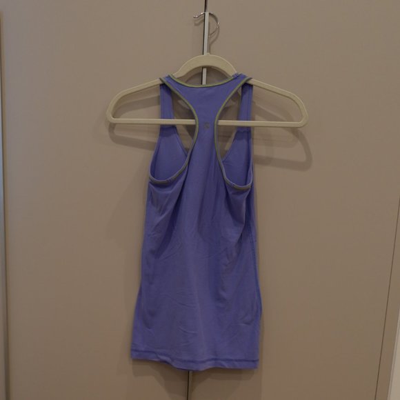 Lululemon Reversible Lilac Blue Tank Top - Picture 5 of 8